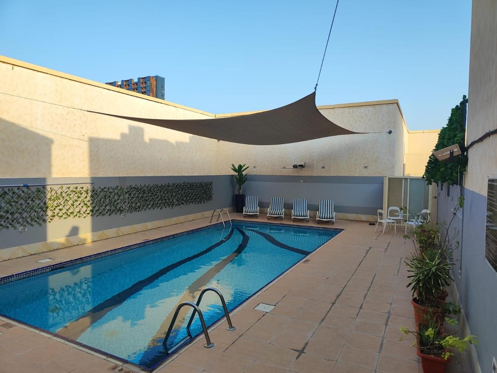 Al Raya Hotel Apartments Dubai Buitenkant foto