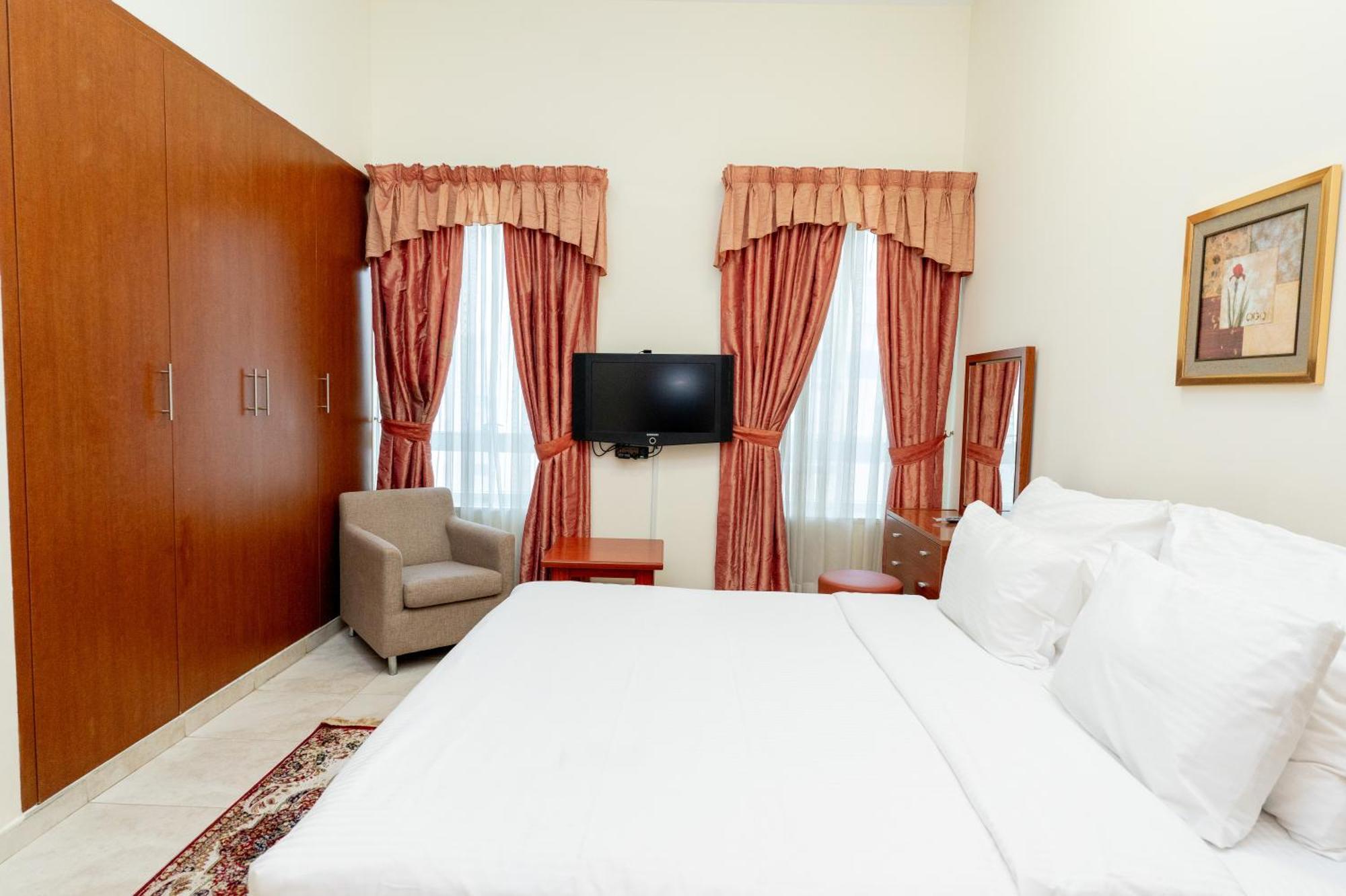 Al Raya Hotel Apartments Dubai Buitenkant foto
