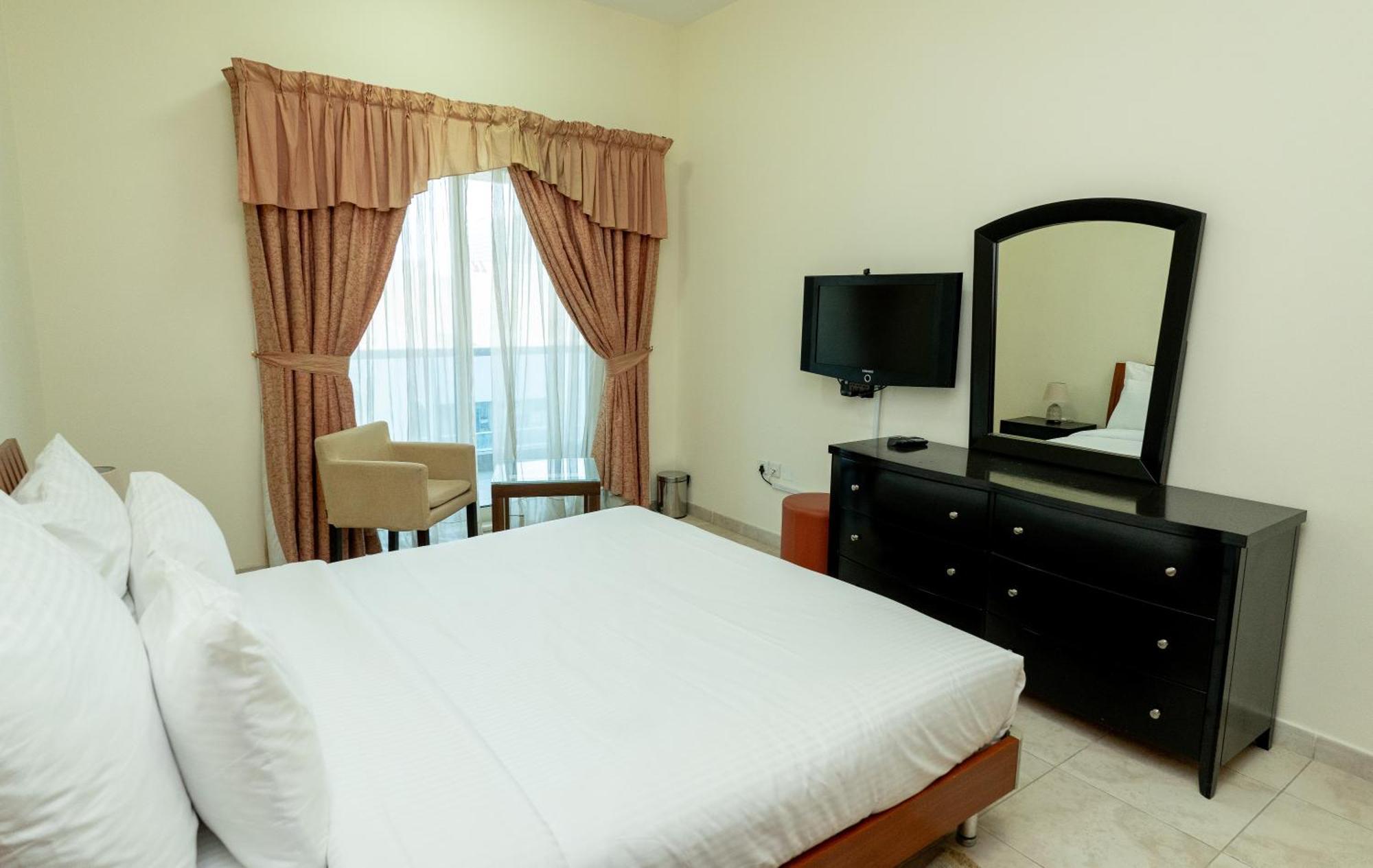 Al Raya Hotel Apartments Dubai Buitenkant foto