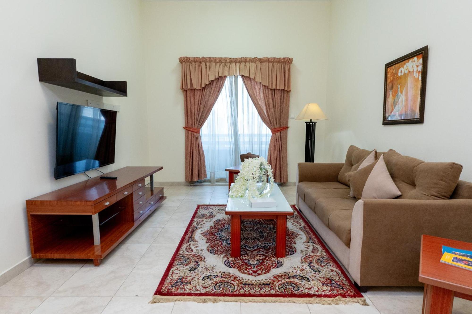 Al Raya Hotel Apartments Dubai Buitenkant foto