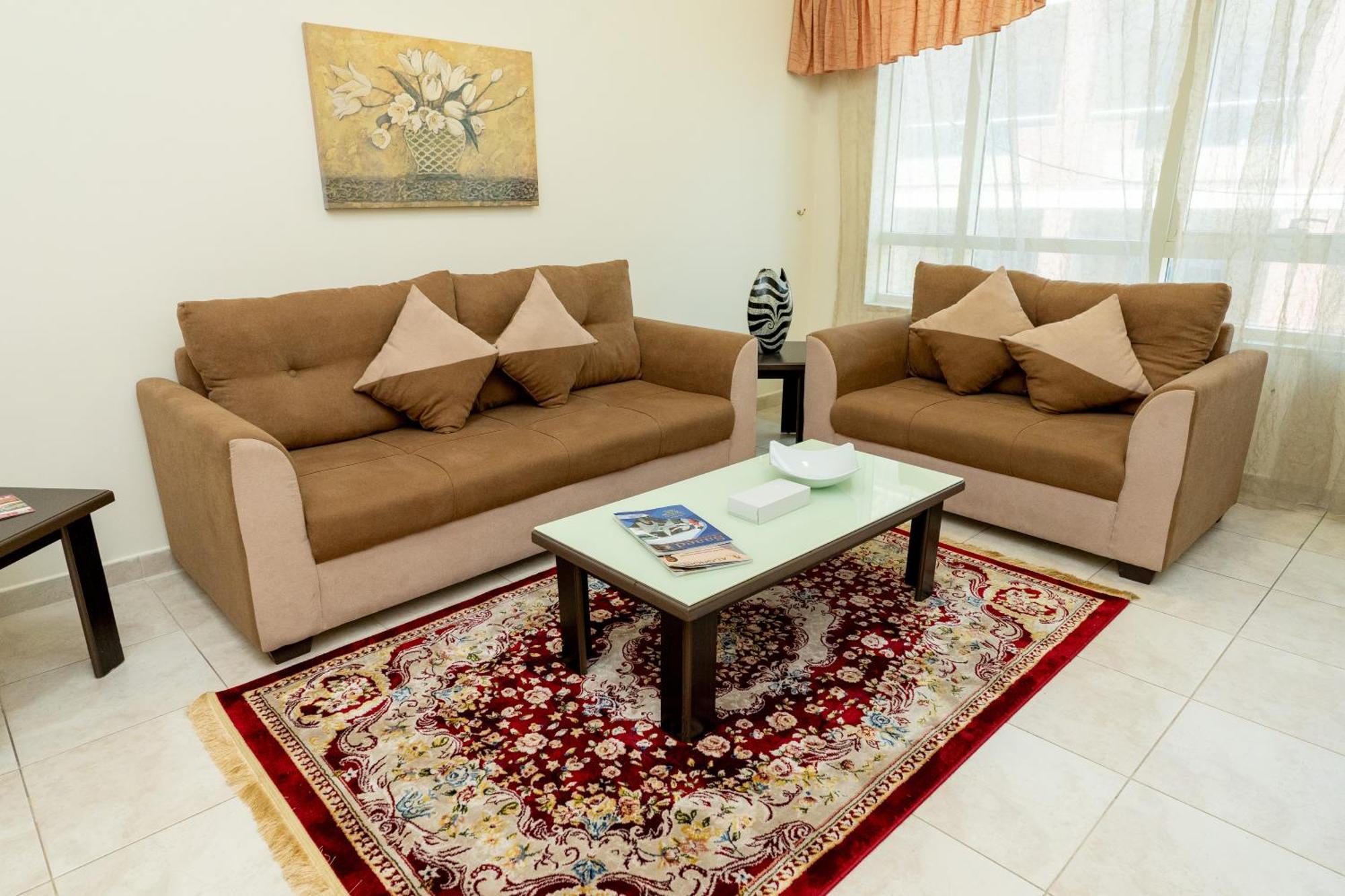 Al Raya Hotel Apartments Dubai Buitenkant foto