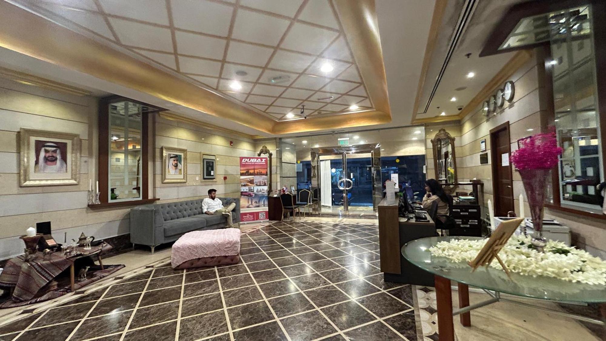 Al Raya Hotel Apartments Dubai Buitenkant foto