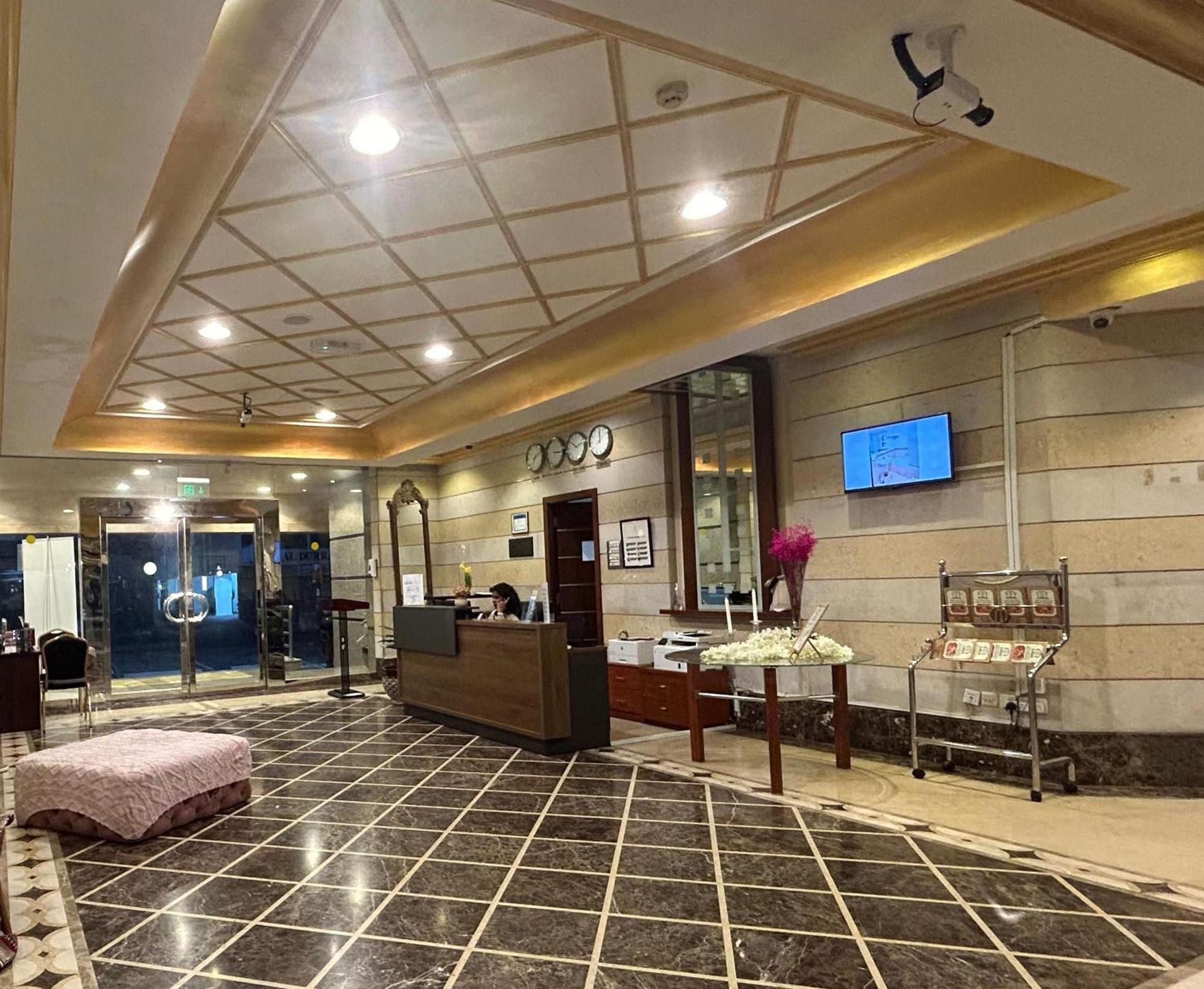 Al Raya Hotel Apartments Dubai Buitenkant foto